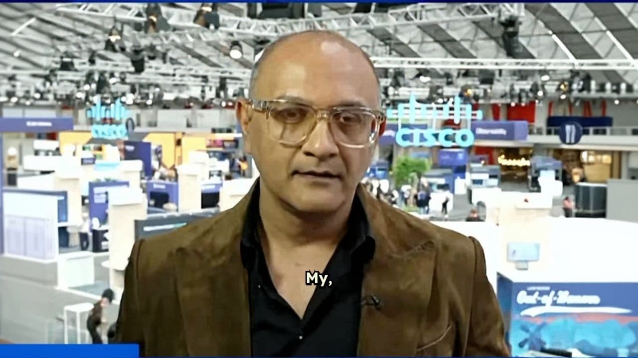 It's Not AI That Takes Your Job